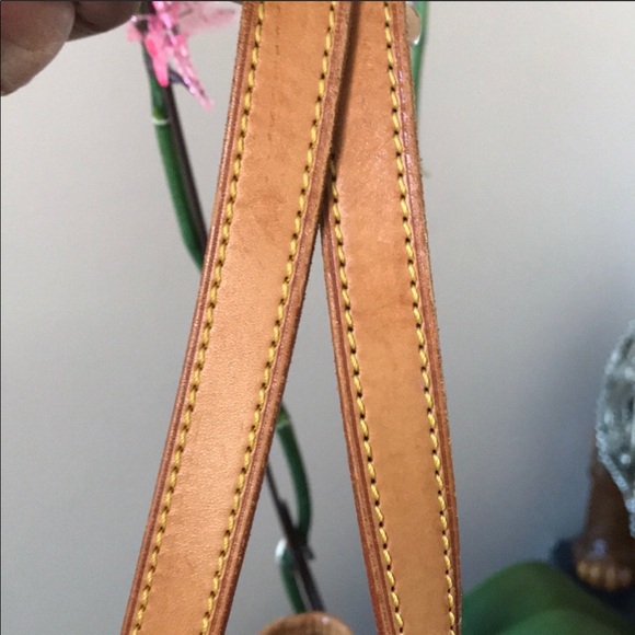 ✨SOLD✨ LOUIS VUITTON Vintage Authentic Bucket GM - Picture 7 of 10